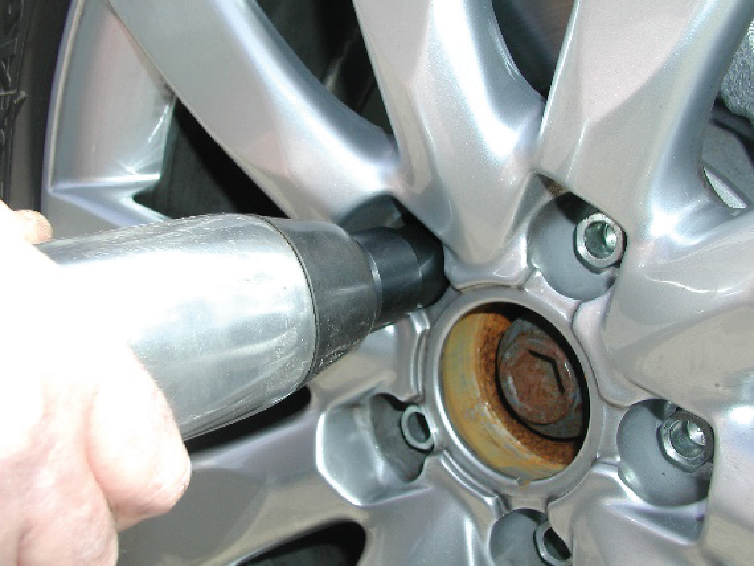 4001 - 5 Pc. Emergency Lug Nut Remover — CTA Manufacturing